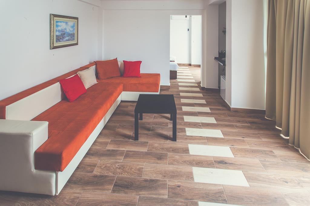 Apartments Atlantis Dobra Voda Phòng bức ảnh